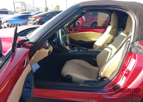 2016 Mazda Mx-5 Miata Grand Touring z USA, uszkodzony, nr VIN JM1NDAD73G0100806